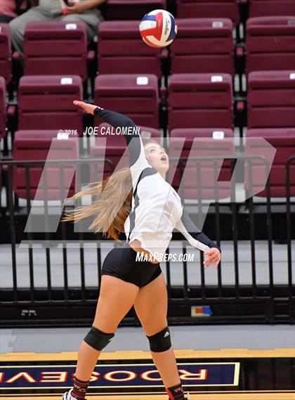 Thumbnail 2 in MacArthur [Douglas] vs Churchill (Blossom Athletic Center) photogallery.