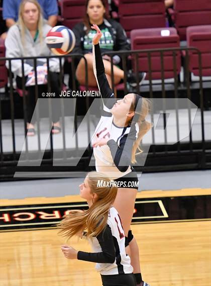 Thumbnail 1 in MacArthur [Douglas] vs Churchill (Blossom Athletic Center) photogallery.