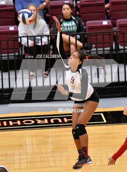 Thumbnail 2 in MacArthur [Douglas] vs Churchill (Blossom Athletic Center) photogallery.