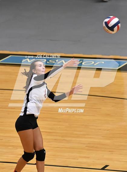 Thumbnail 2 in MacArthur [Douglas] vs Churchill (Blossom Athletic Center) photogallery.