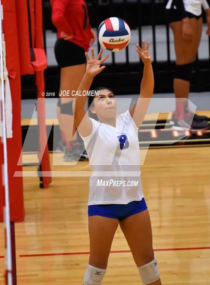 Thumbnail 3 in MacArthur [Douglas] vs Churchill (Blossom Athletic Center) photogallery.