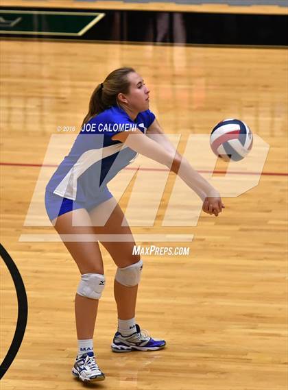 Thumbnail 3 in MacArthur [Douglas] vs Churchill (Blossom Athletic Center) photogallery.