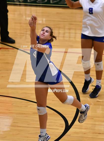 Thumbnail 1 in MacArthur [Douglas] vs Churchill (Blossom Athletic Center) photogallery.