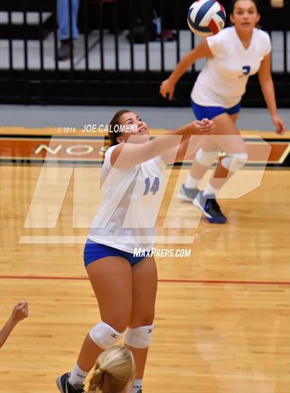 Thumbnail 3 in MacArthur [Douglas] vs Churchill (Blossom Athletic Center) photogallery.
