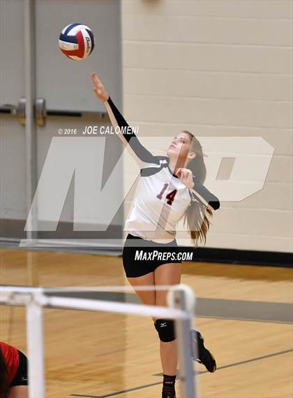Thumbnail 1 in MacArthur [Douglas] vs Churchill (Blossom Athletic Center) photogallery.