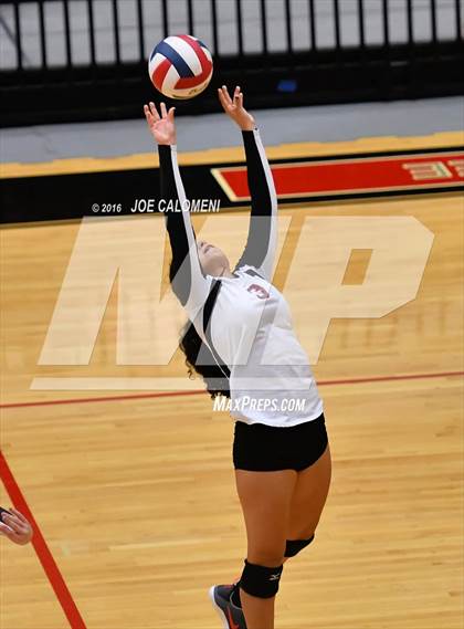 Thumbnail 1 in MacArthur [Douglas] vs Churchill (Blossom Athletic Center) photogallery.