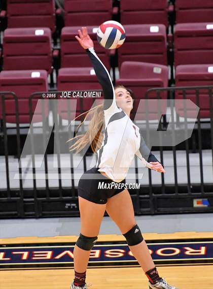 Thumbnail 2 in MacArthur [Douglas] vs Churchill (Blossom Athletic Center) photogallery.