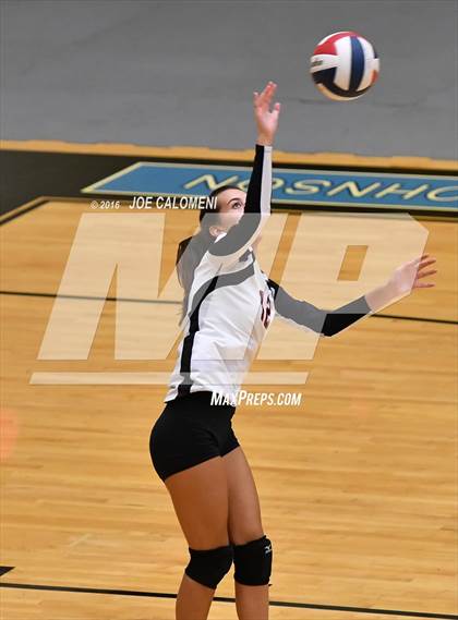 Thumbnail 3 in MacArthur [Douglas] vs Churchill (Blossom Athletic Center) photogallery.