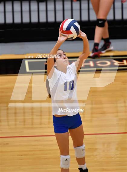 Thumbnail 2 in MacArthur [Douglas] vs Churchill (Blossom Athletic Center) photogallery.