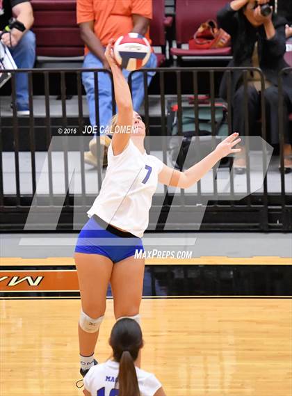 Thumbnail 3 in MacArthur [Douglas] vs Churchill (Blossom Athletic Center) photogallery.