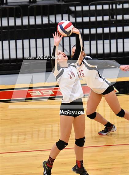Thumbnail 2 in MacArthur [Douglas] vs Churchill (Blossom Athletic Center) photogallery.