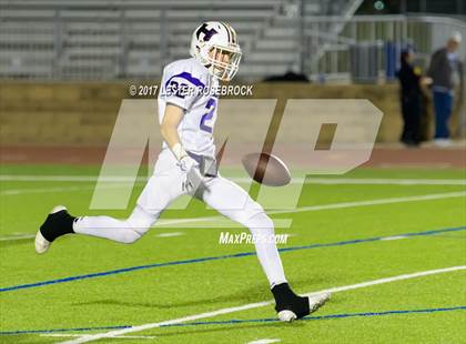Thumbnail 3 in Holland vs Refugio (UIL 2A Regional Finals) photogallery.