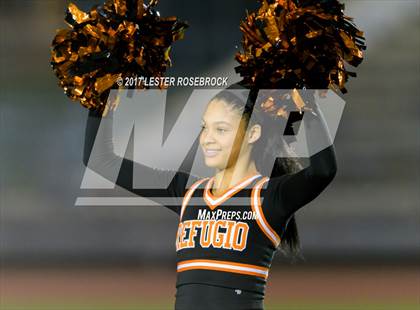 Thumbnail 1 in Holland vs Refugio (UIL 2A Regional Finals) photogallery.