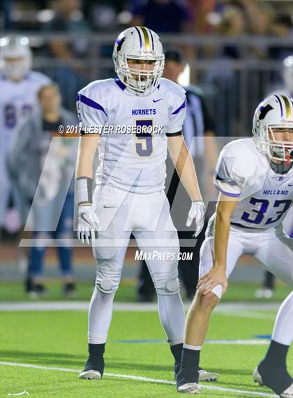 Thumbnail 2 in Holland vs Refugio (UIL 2A Regional Finals) photogallery.
