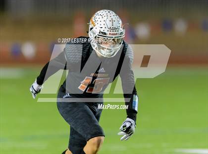 Thumbnail 1 in Holland vs Refugio (UIL 2A Regional Finals) photogallery.