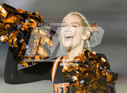 Thumbnail 1 in Holland vs Refugio (UIL 2A Regional Finals) photogallery.