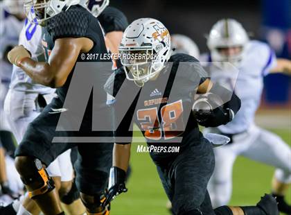 Thumbnail 1 in Holland vs Refugio (UIL 2A Regional Finals) photogallery.