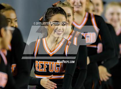 Thumbnail 3 in Holland vs Refugio (UIL 2A Regional Finals) photogallery.