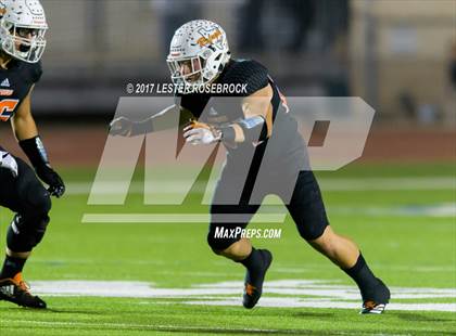 Thumbnail 3 in Holland vs Refugio (UIL 2A Regional Finals) photogallery.