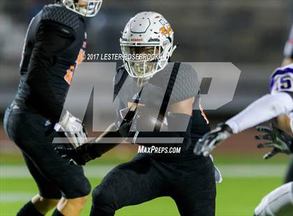 Thumbnail 1 in Holland vs Refugio (UIL 2A Regional Finals) photogallery.