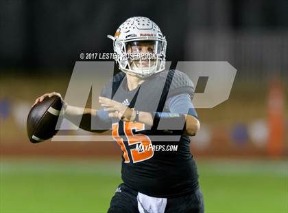Thumbnail 1 in Holland vs Refugio (UIL 2A Regional Finals) photogallery.