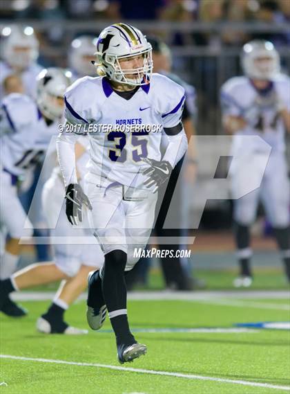 Thumbnail 1 in Holland vs Refugio (UIL 2A Regional Finals) photogallery.