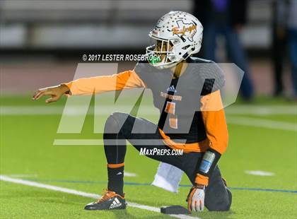 Thumbnail 3 in Holland vs Refugio (UIL 2A Regional Finals) photogallery.