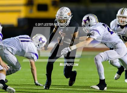 Thumbnail 1 in Holland vs Refugio (UIL 2A Regional Finals) photogallery.