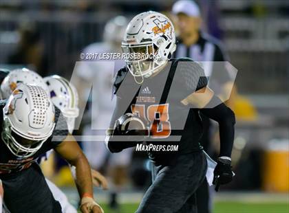 Thumbnail 2 in Holland vs Refugio (UIL 2A Regional Finals) photogallery.