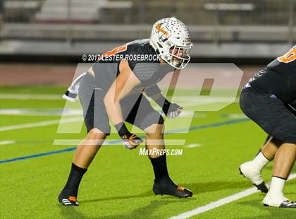 Thumbnail 3 in Holland vs Refugio (UIL 2A Regional Finals) photogallery.