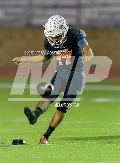 Thumbnail 1 in Holland vs Refugio (UIL 2A Regional Finals) photogallery.
