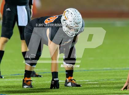 Thumbnail 1 in Holland vs Refugio (UIL 2A Regional Finals) photogallery.