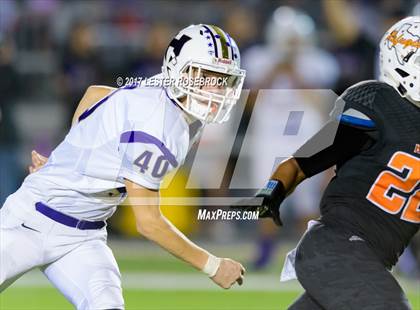 Thumbnail 2 in Holland vs Refugio (UIL 2A Regional Finals) photogallery.