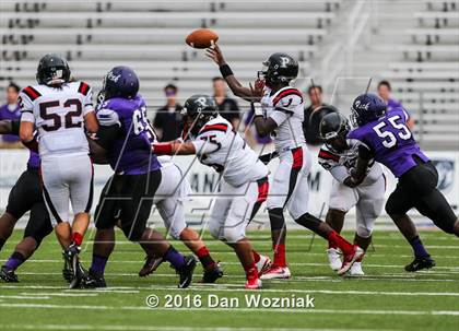 Thumbnail 2 in Parkway vs. Lufkin (Battle on the Border) photogallery.