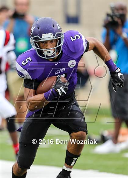 Thumbnail 3 in Parkway vs. Lufkin (Battle on the Border) photogallery.