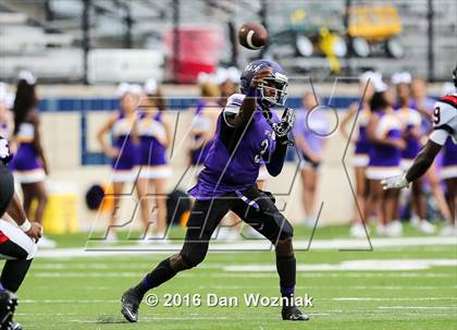 Thumbnail 2 in Parkway vs. Lufkin (Battle on the Border) photogallery.