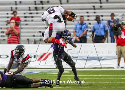 Thumbnail 2 in Parkway vs. Lufkin (Battle on the Border) photogallery.