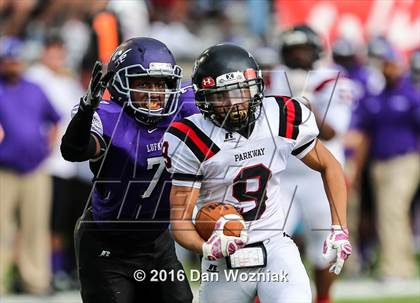Thumbnail 3 in Parkway vs. Lufkin (Battle on the Border) photogallery.