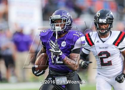 Thumbnail 1 in Parkway vs. Lufkin (Battle on the Border) photogallery.