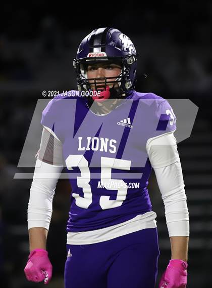 Thumbnail 2 in Mt Juliet @ Columbia Central (TSSAA 5A 1st Round Playoff) photogallery.