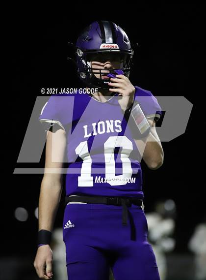Thumbnail 1 in Mt Juliet @ Columbia Central (TSSAA 5A 1st Round Playoff) photogallery.