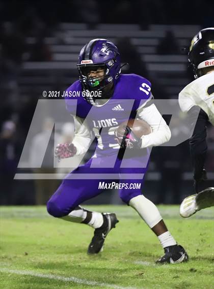 Thumbnail 1 in Mt Juliet @ Columbia Central (TSSAA 5A 1st Round Playoff) photogallery.