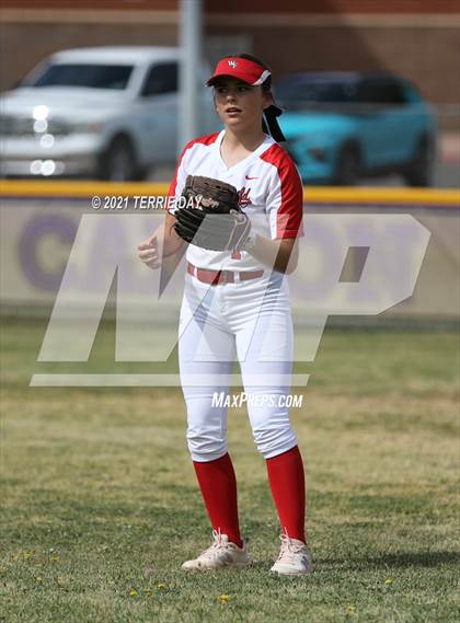 Thumbnail 2 in Williams Field @ North Canyon photogallery.