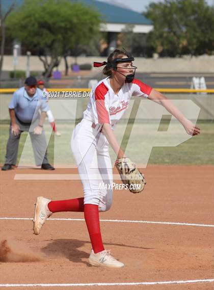 Thumbnail 1 in Williams Field @ North Canyon photogallery.