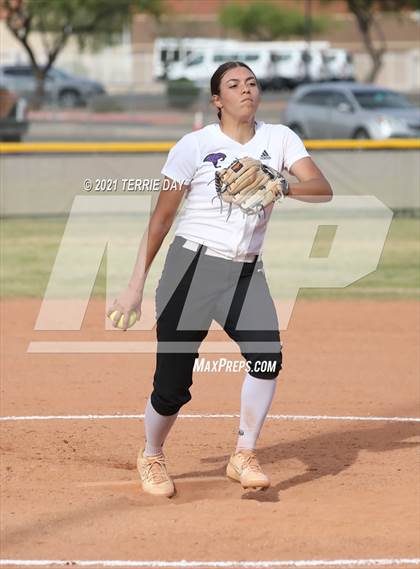 Thumbnail 2 in Williams Field @ North Canyon photogallery.