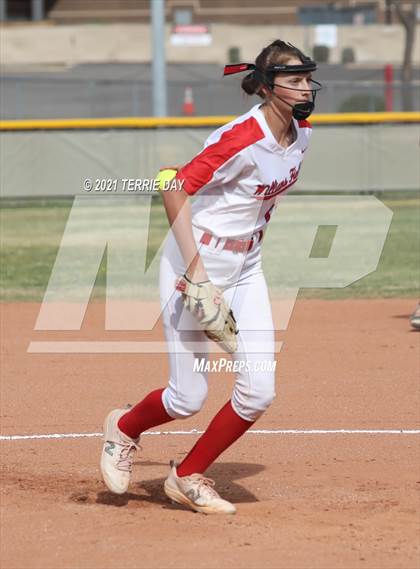 Thumbnail 2 in Williams Field @ North Canyon photogallery.
