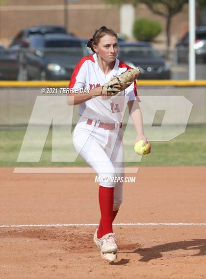 Thumbnail 3 in Williams Field @ North Canyon photogallery.