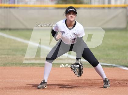 Thumbnail 1 in Williams Field @ North Canyon photogallery.