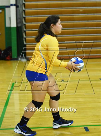 Thumbnail 3 in Flintridge Sacred Heart vs. Clovis (Durango Fall Classic) photogallery.