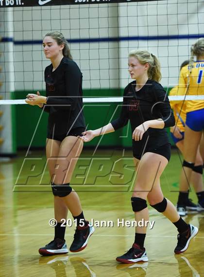 Thumbnail 1 in Flintridge Sacred Heart vs. Clovis (Durango Fall Classic) photogallery.